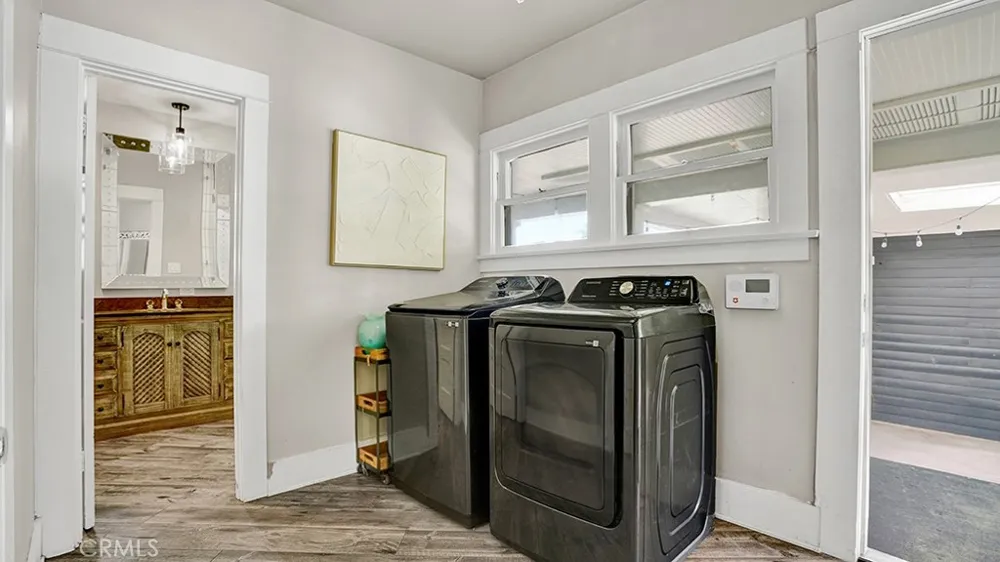2197 Santa Ana Avenue Costa Mesa, CA 92627