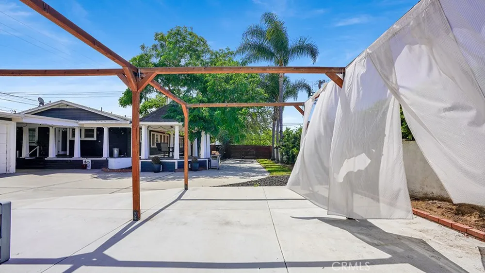 2197 Santa Ana Avenue Costa Mesa, CA 92627