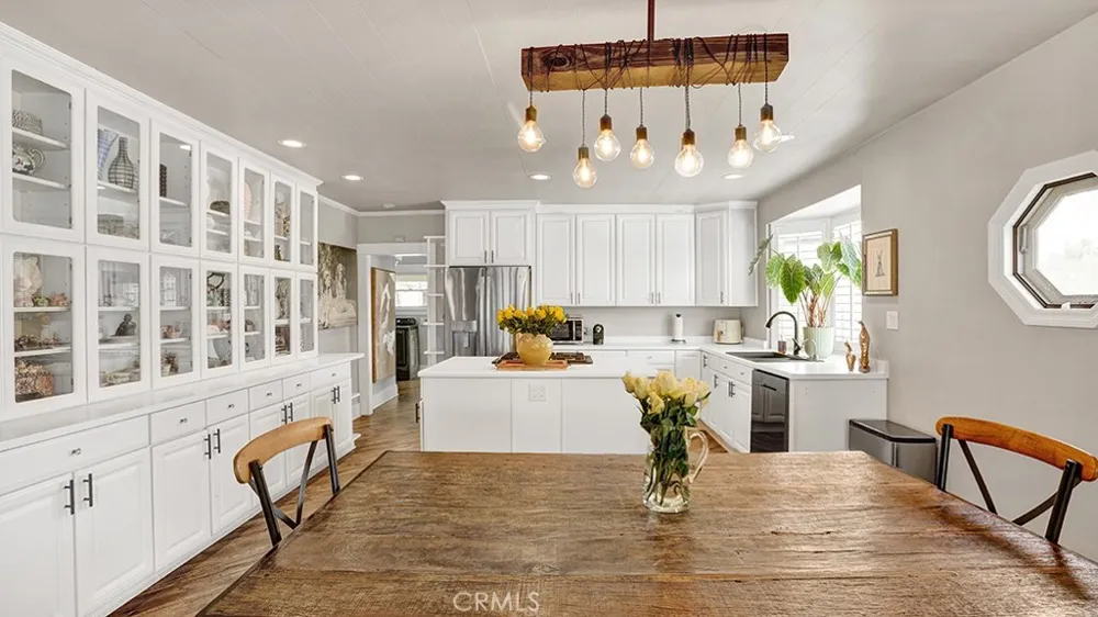 2197 Santa Ana Avenue Costa Mesa, CA 92627