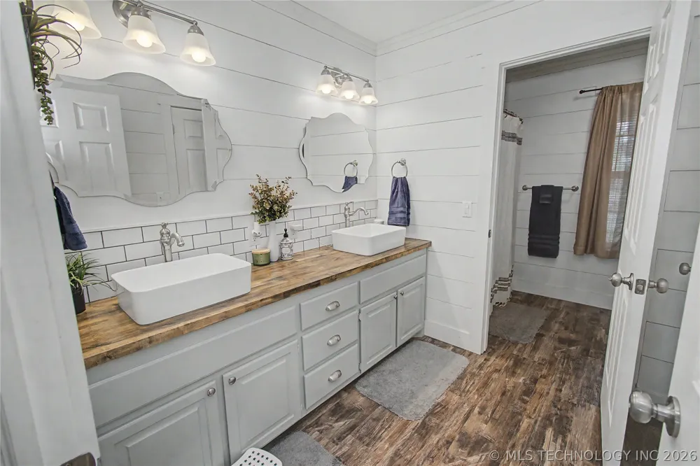 502 NW J STREET Stigler, OK 74462