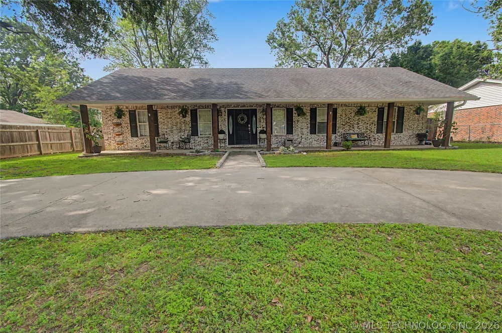 502 NW J STREET Stigler, OK 74462