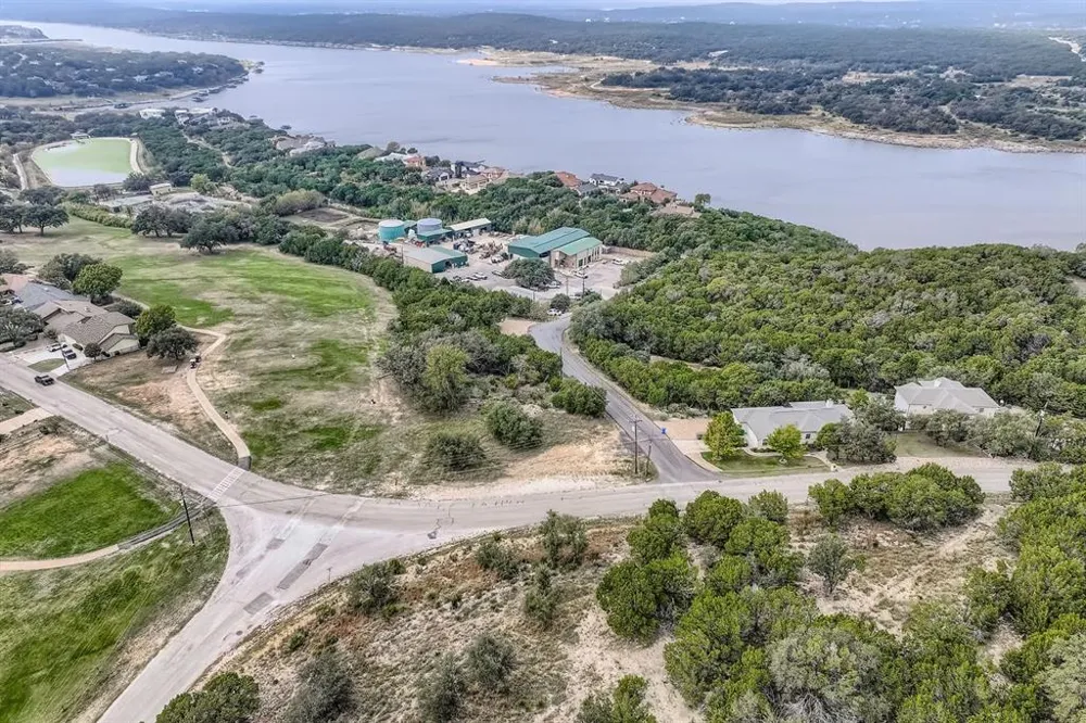 21009 Seminole Lago Vista, TX 78645