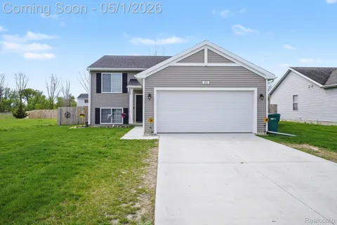 202 Creek Pointe Circle