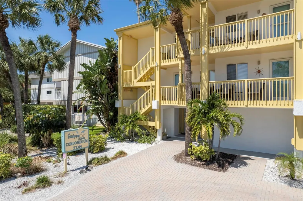 708 GULF BOULEVARD #D Indian Rocks Beach, FL 33785