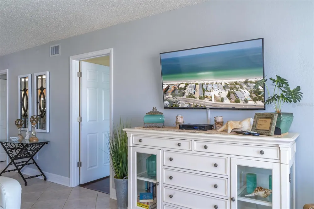 708 GULF BOULEVARD #D Indian Rocks Beach, FL 33785