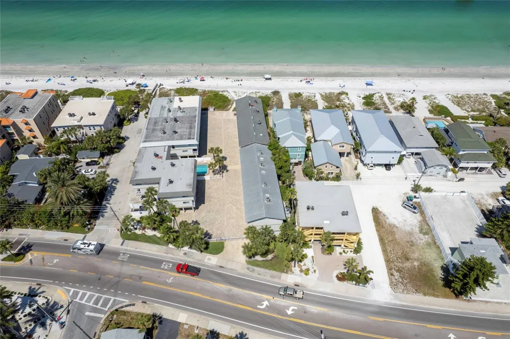 708 GULF BOULEVARD #D Indian Rocks Beach, FL 33785