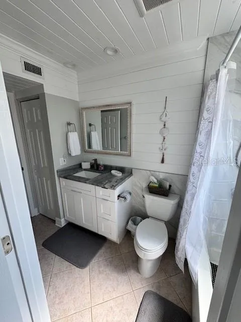 708 GULF BOULEVARD #D Indian Rocks Beach, FL 33785