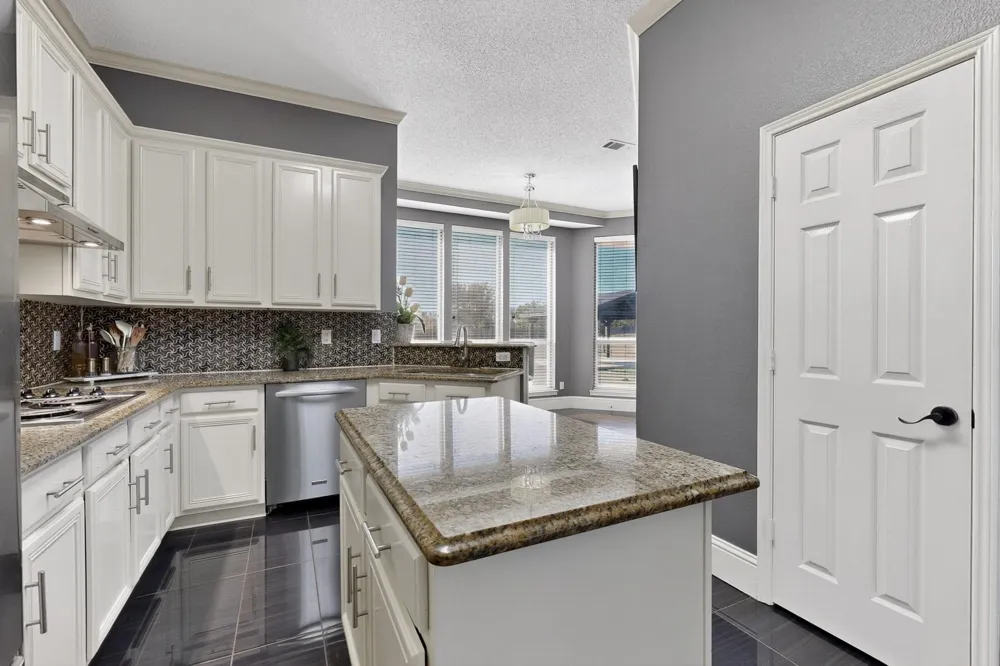 1271 Lone Star Boulevard Talty, TX 75160