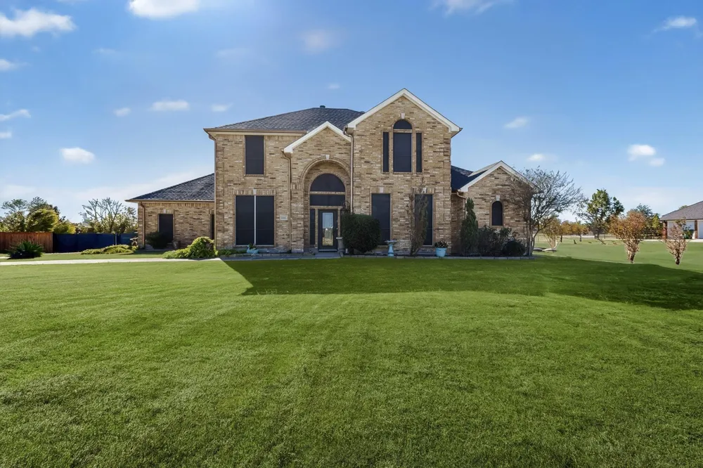 1271 Lone Star Boulevard Talty, TX 75160