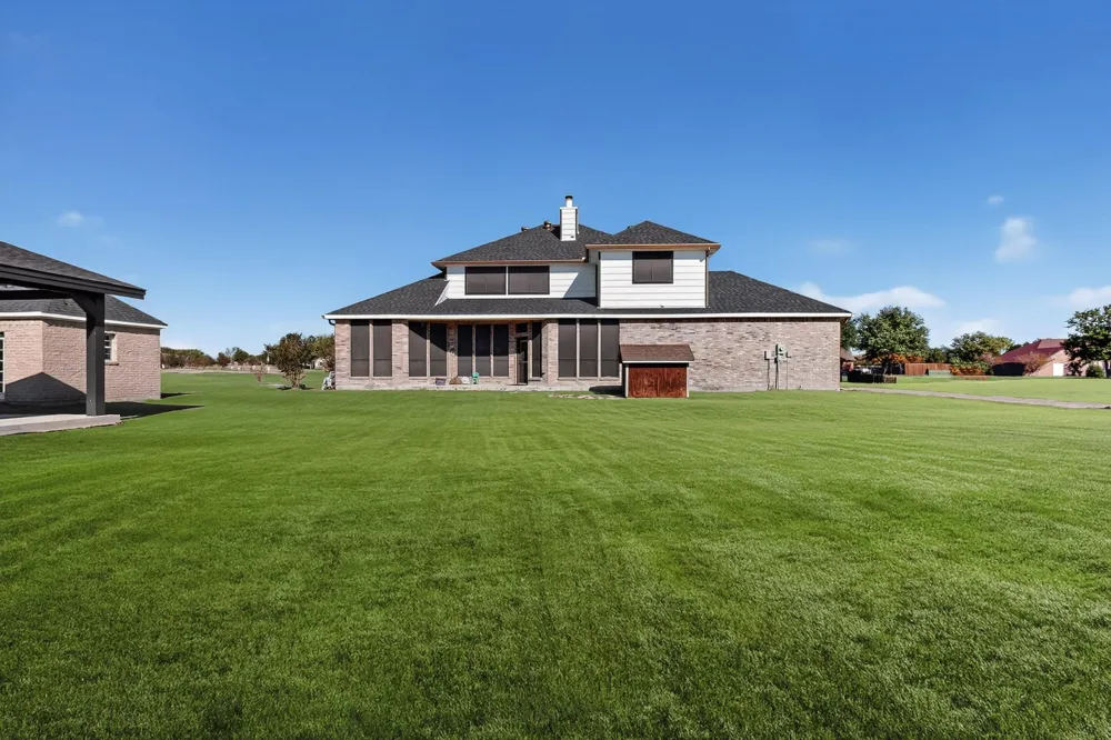 1271 Lone Star Boulevard Talty, TX 75160