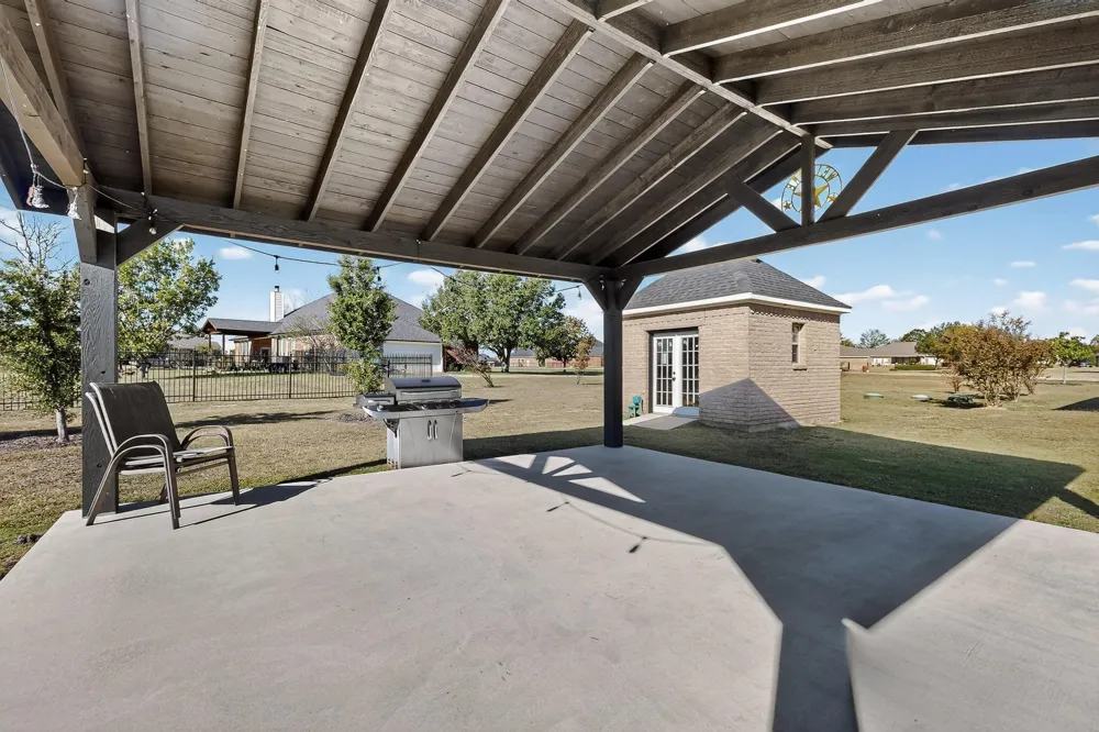 1271 Lone Star Boulevard Talty, TX 75160