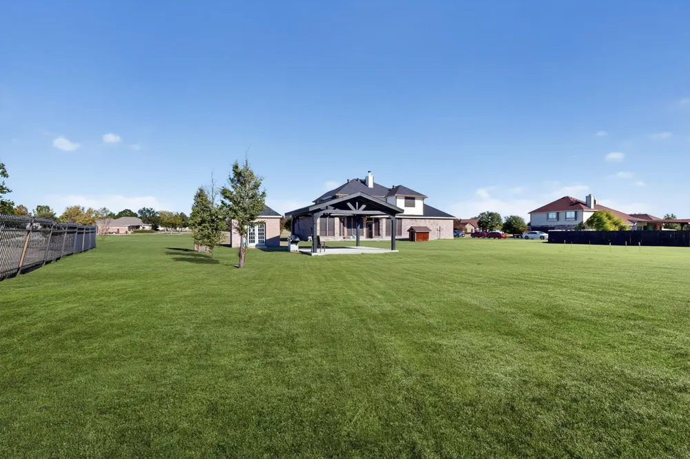 1271 Lone Star Boulevard Talty, TX 75160