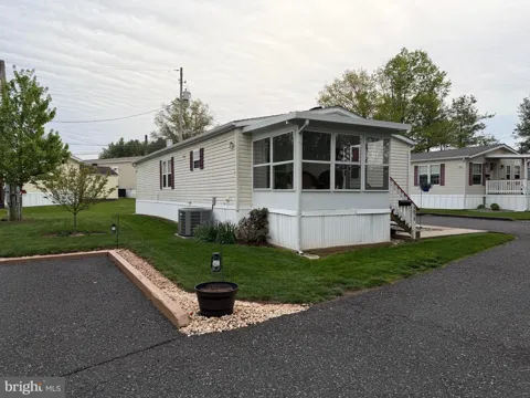 3013 WALNUT LANE