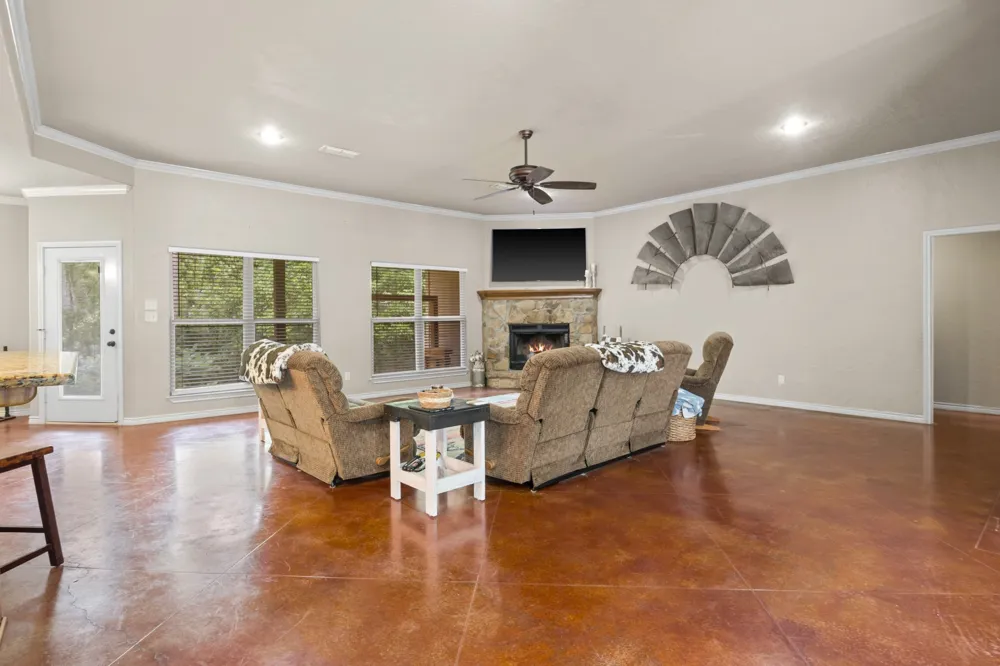 10 County Road 1513 Avinger, TX 75630
