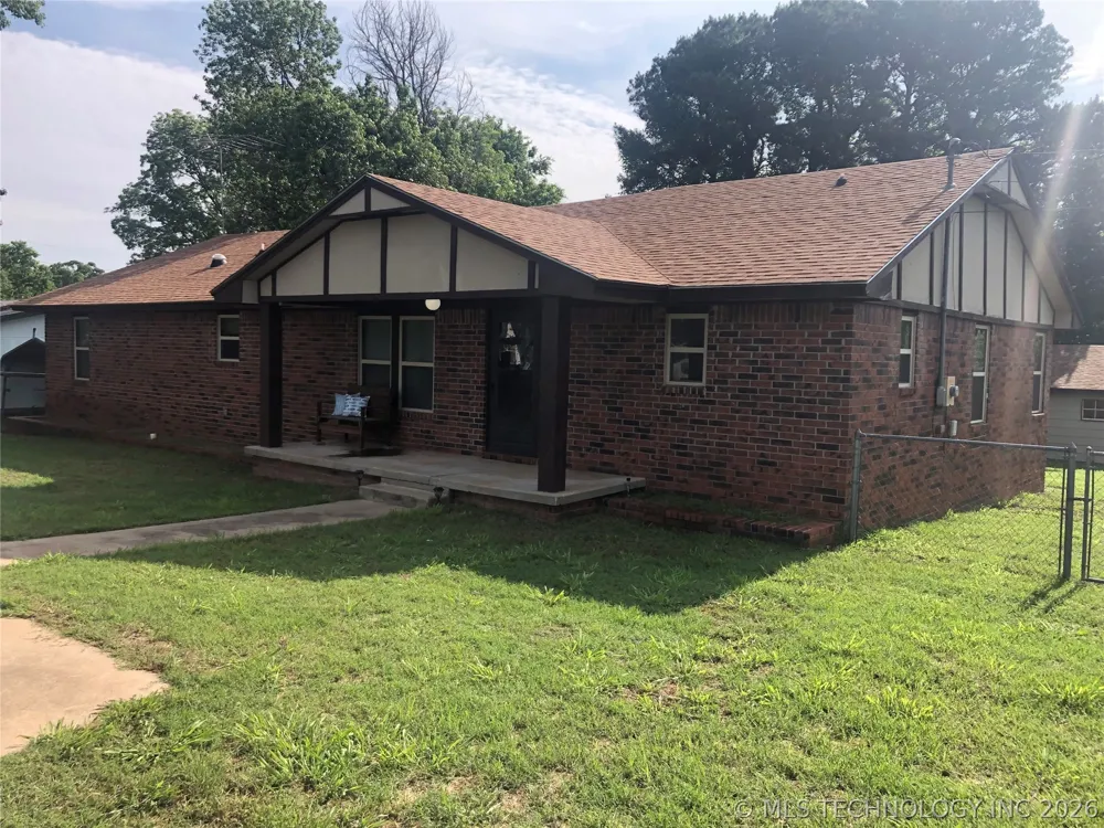 109435 S 4154 ROAD Checotah, OK 74426