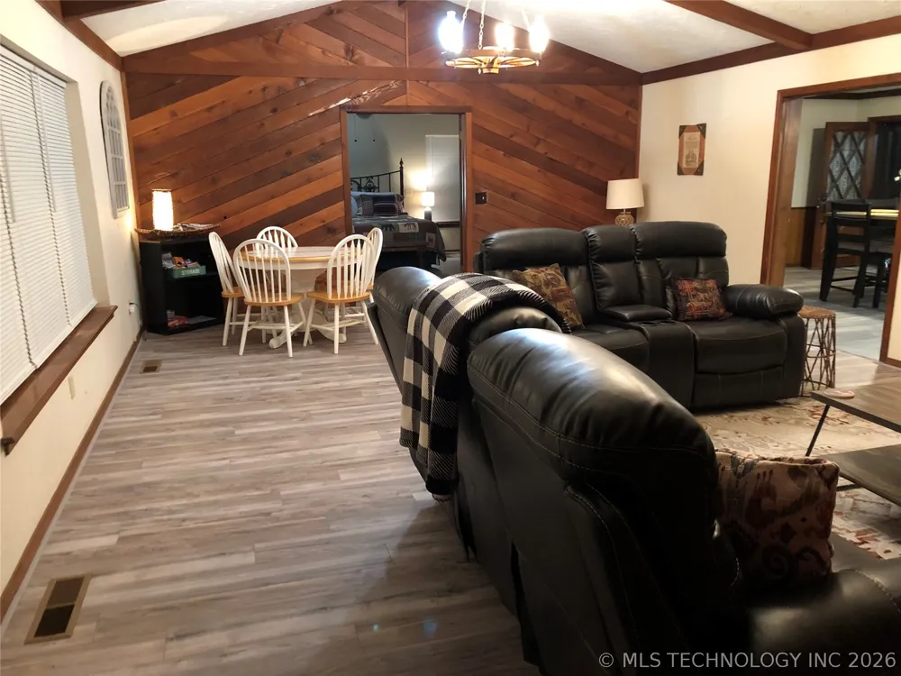 109435 S 4154 ROAD Checotah, OK 74426