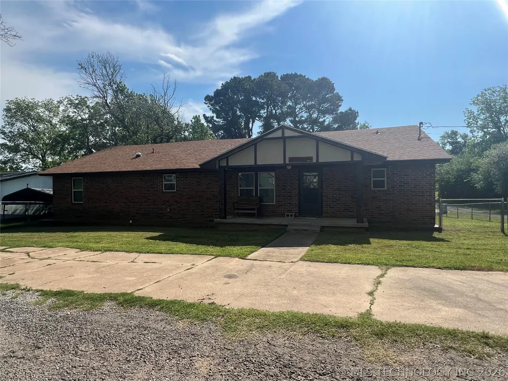 109435 S 4154 ROAD Checotah, OK 74426