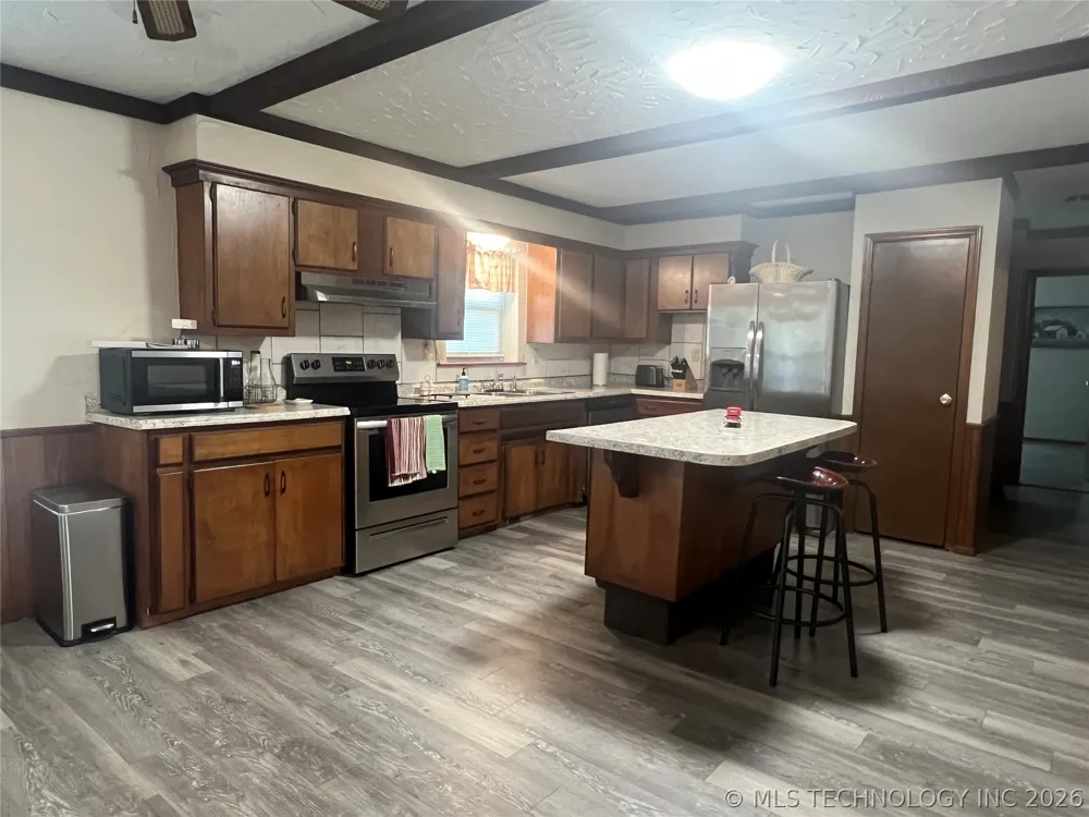 109435 S 4154 ROAD Checotah, OK 74426