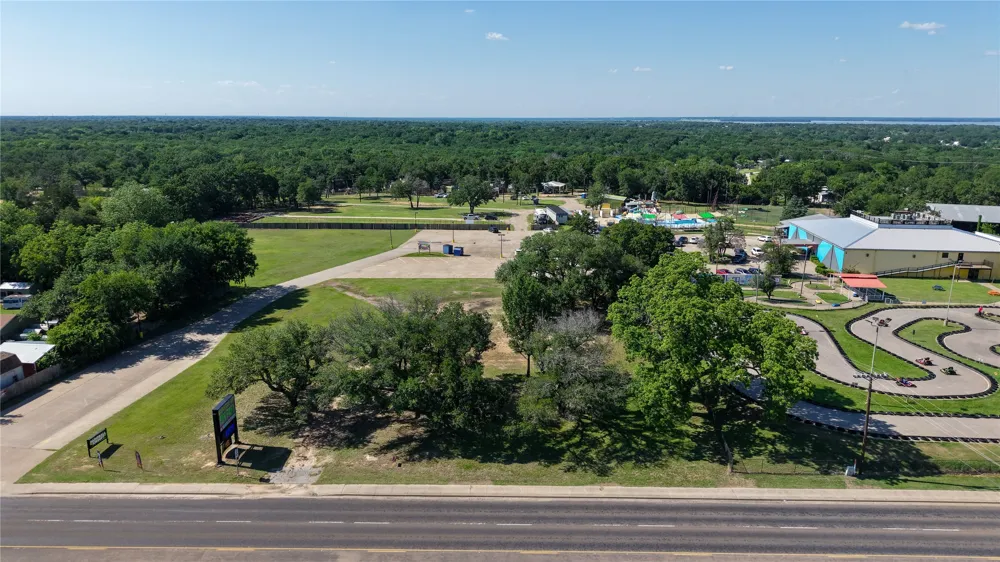 600 E Cedar Creek Parkway Seven Points, TX 75143