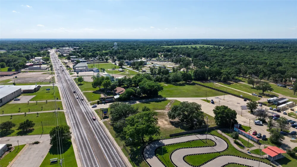 600 E Cedar Creek Parkway Seven Points, TX 75143
