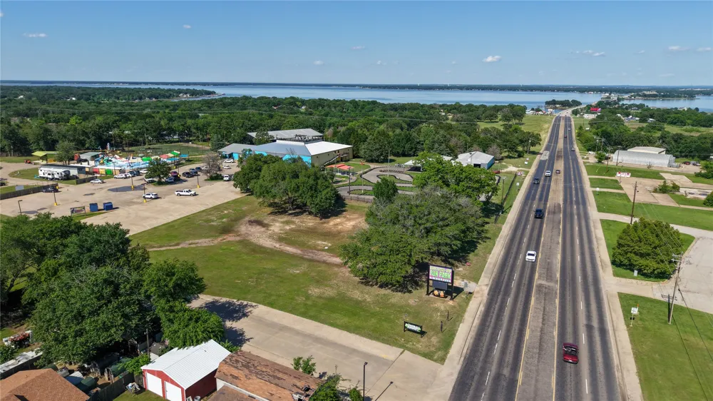 600 E Cedar Creek Parkway Seven Points, TX 75143