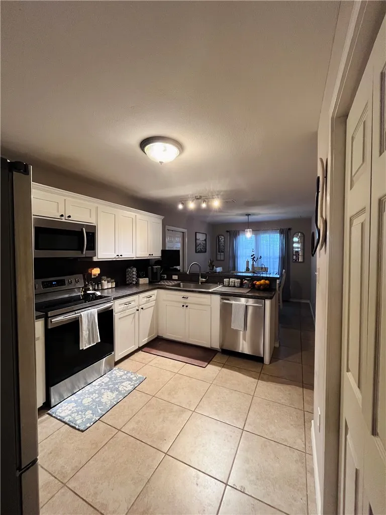 1930 El Monte Street Corpus Christi, TX 78417