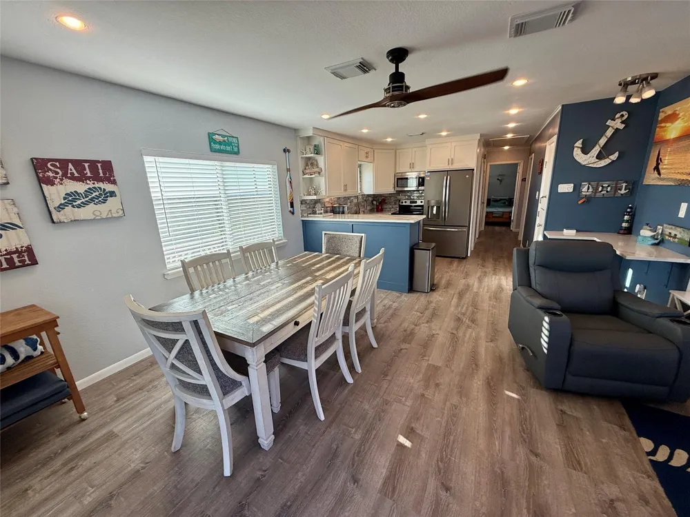 16719 Tahiti Way Jamaica Beach, TX 77554