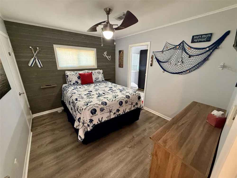 16719 Tahiti Way Jamaica Beach, TX 77554