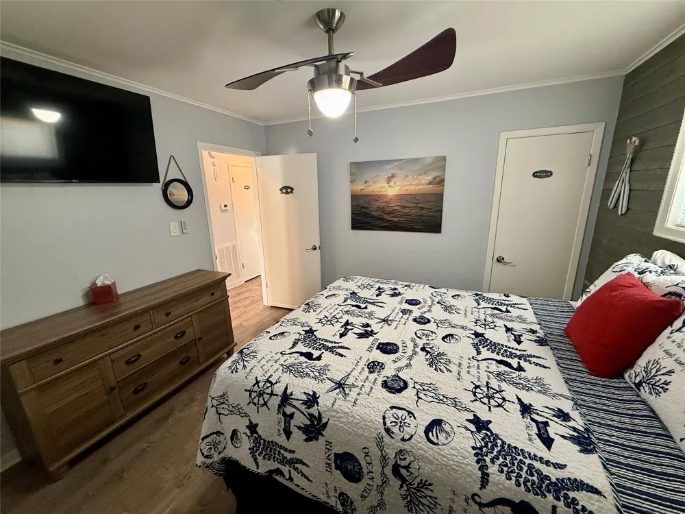 16719 Tahiti Way Jamaica Beach, TX 77554