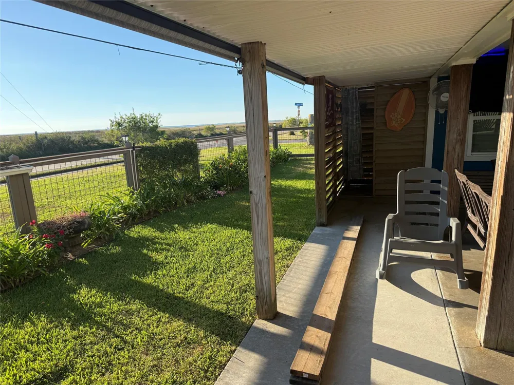 16719 Tahiti Way Jamaica Beach, TX 77554