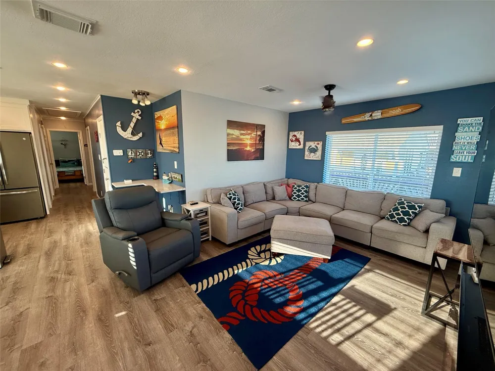 16719 Tahiti Way Jamaica Beach, TX 77554