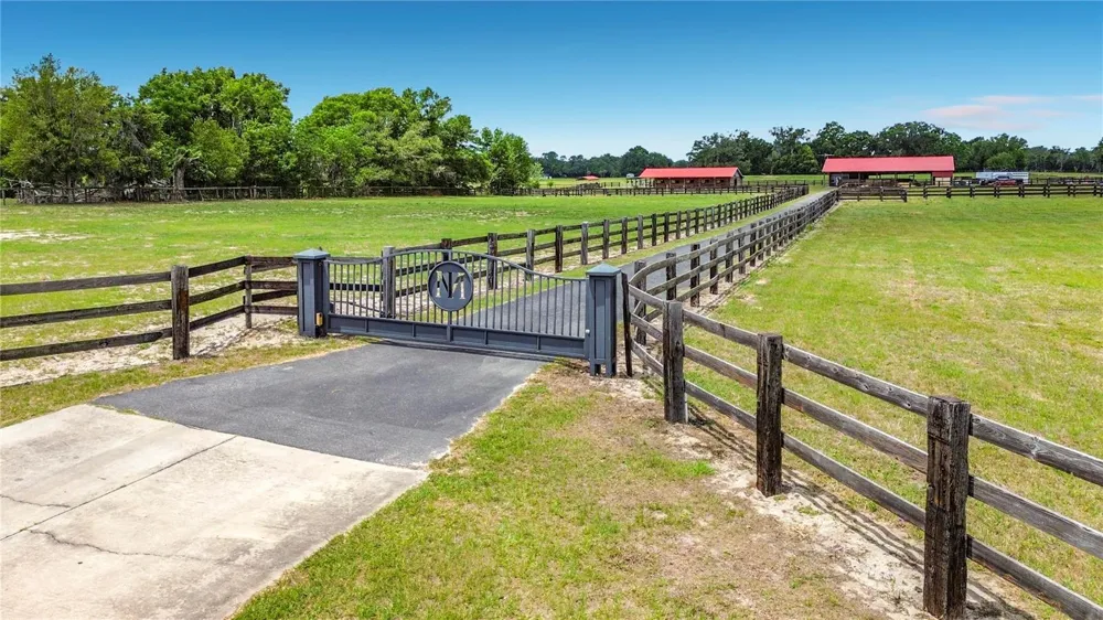 16750 SE 19TH COURT Summerfield, FL 34491