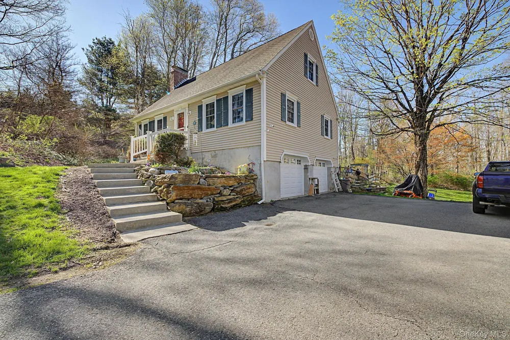 57 Buhleir Road Pawling, NY 12564