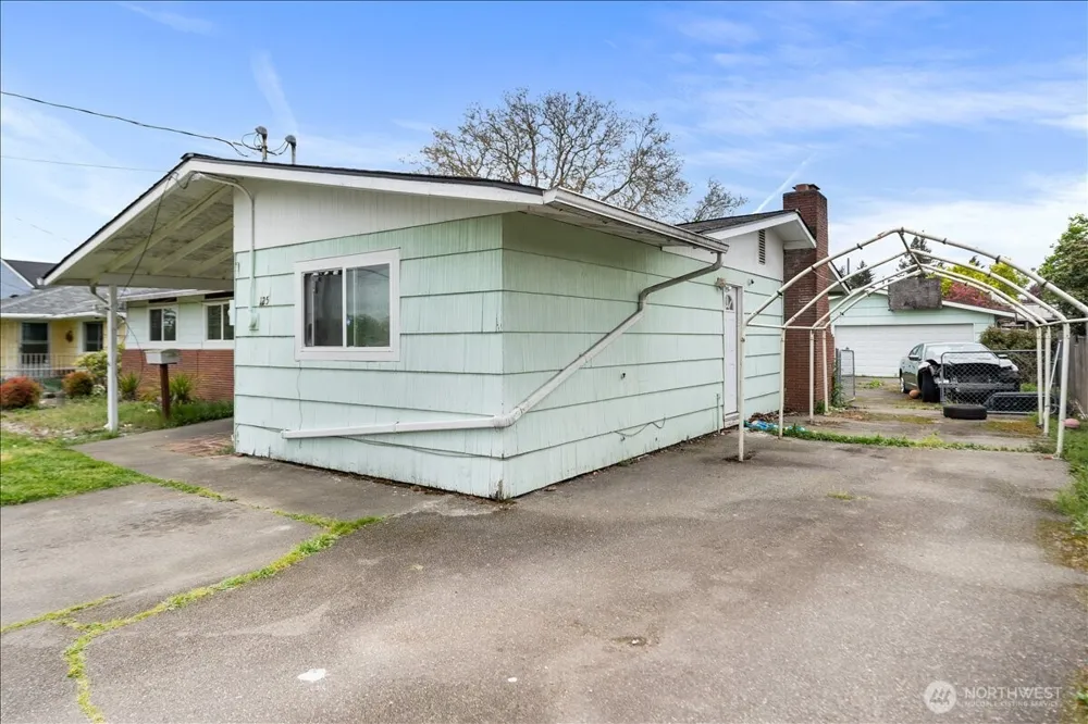 125 E 60th Street Tacoma, WA 98404