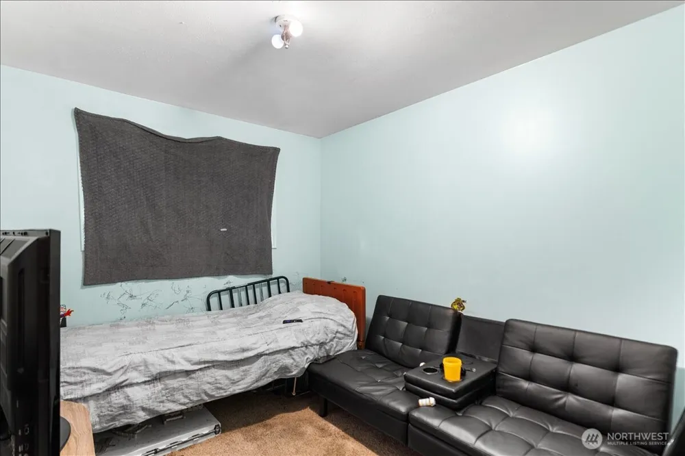 125 E 60th Street Tacoma, WA 98404