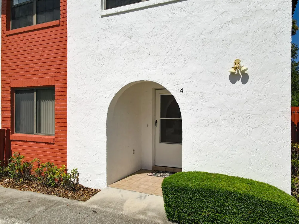 910 BIG TREE ROAD #12-4 South Daytona, FL 32119