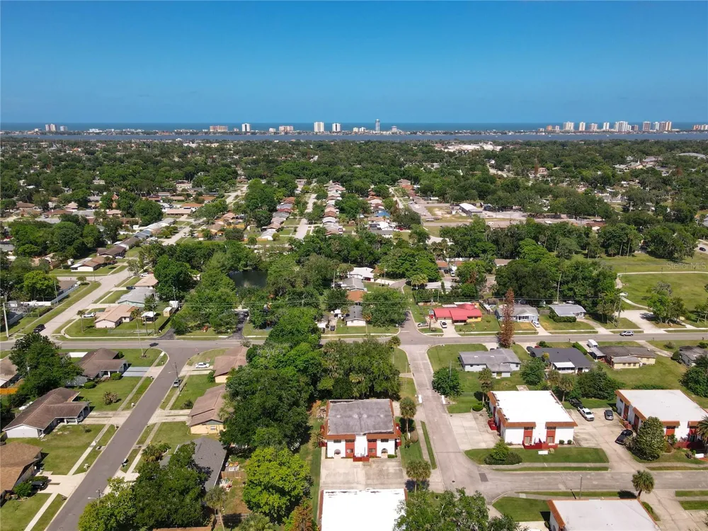 910 BIG TREE ROAD #12-4 South Daytona, FL 32119