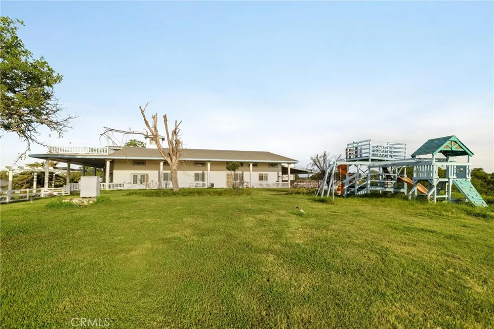 6685 El Pomar Drive Templeton, CA 93465