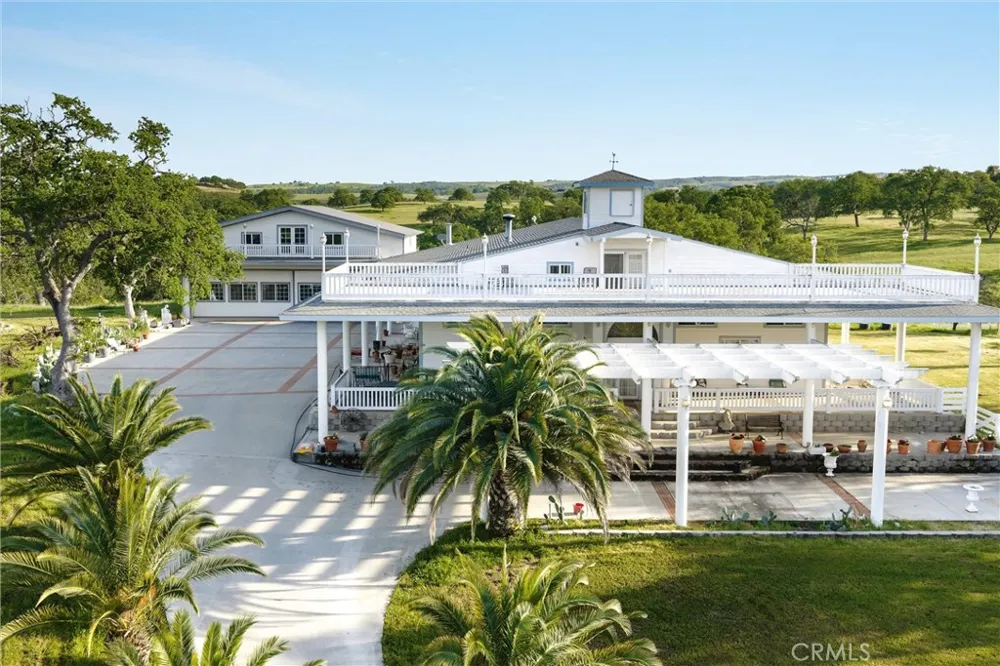 6685 El Pomar Drive Templeton, CA 93465