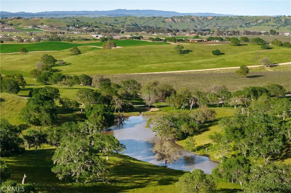6685 El Pomar Drive Templeton, CA 93465