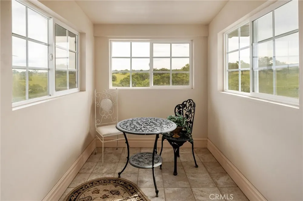 6685 El Pomar Drive Templeton, CA 93465
