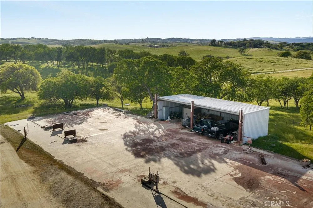 6685 El Pomar Drive Templeton, CA 93465