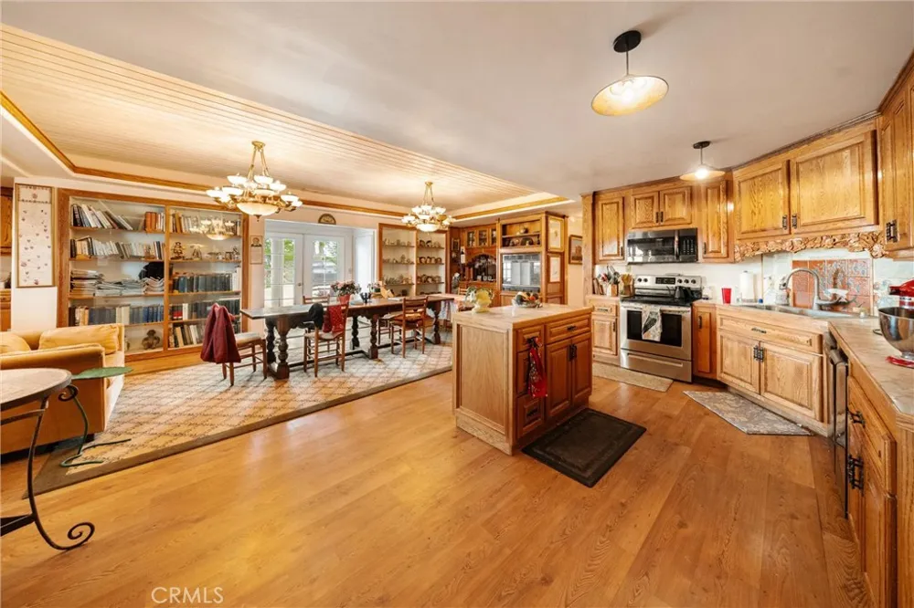 6685 El Pomar Drive Templeton, CA 93465