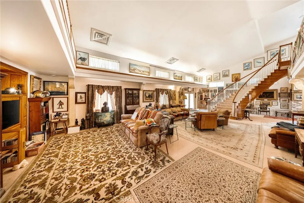 6685 El Pomar Drive Templeton, CA 93465