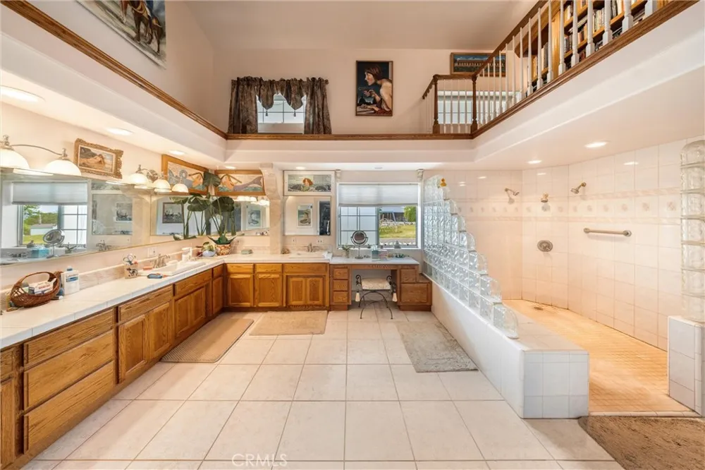 6685 El Pomar Drive Templeton, CA 93465