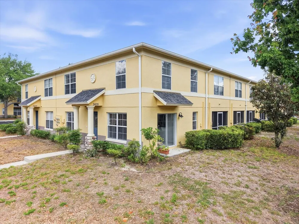 3435 CASTLE STONE COURT Valrico, FL 33594