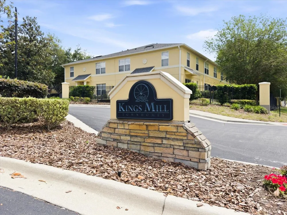 3435 CASTLE STONE COURT Valrico, FL 33594