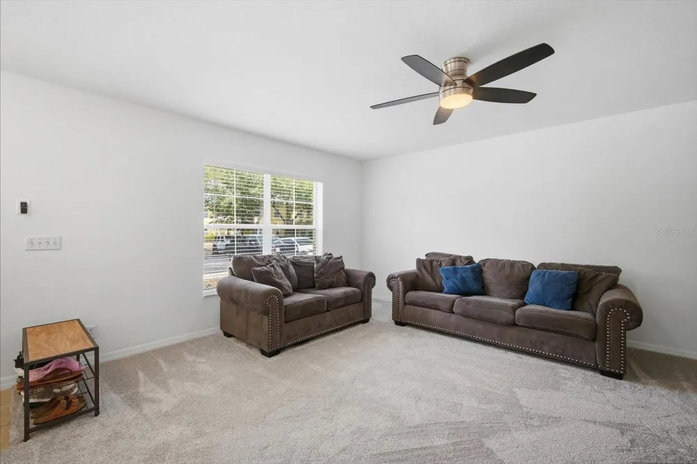 3435 CASTLE STONE COURT Valrico, FL 33594