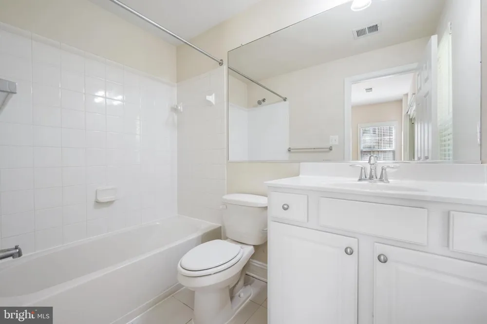 8341 BRODERICK CIRCLE Gaithersburg, MD 20877