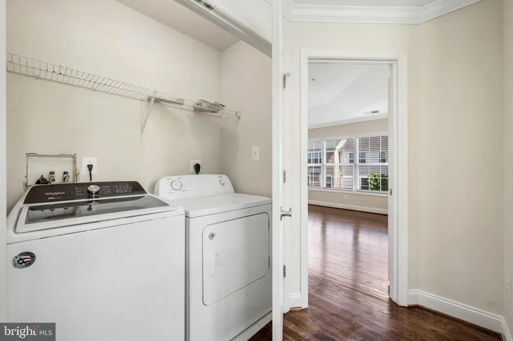 8341 BRODERICK CIRCLE Gaithersburg, MD 20877